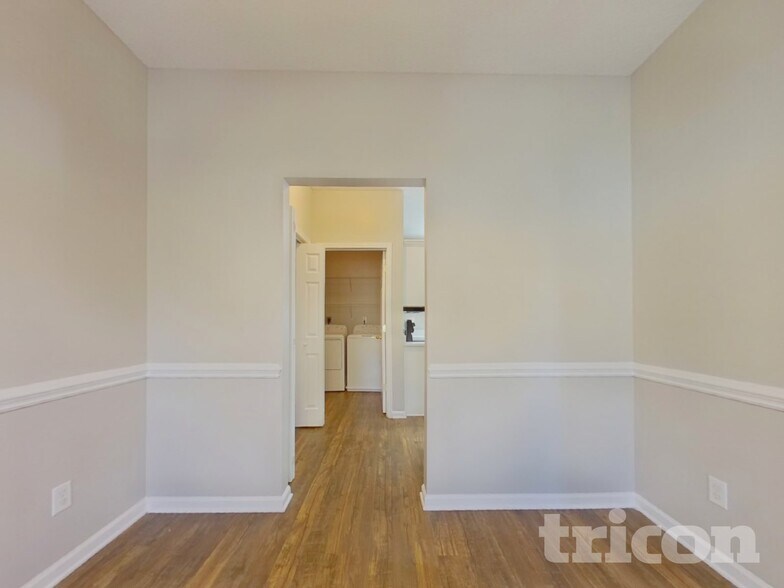 Building Photo - 1812 Southwind Dr