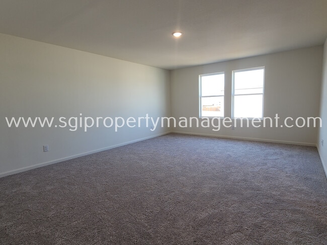 Building Photo - 1621 White Fir Ln