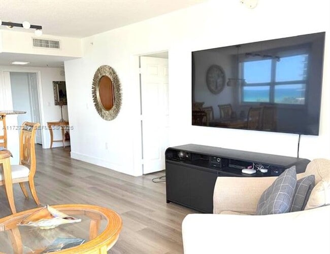Building Photo - 2080 S Ocean Dr