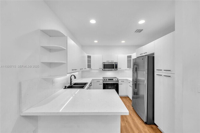 Building Photo - 1450 Weeping Willow Way