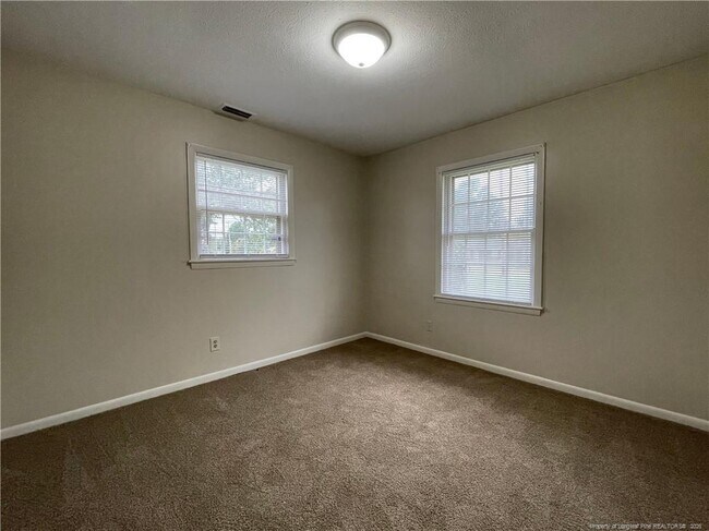 Building Photo - 4912 Rosehill Rd