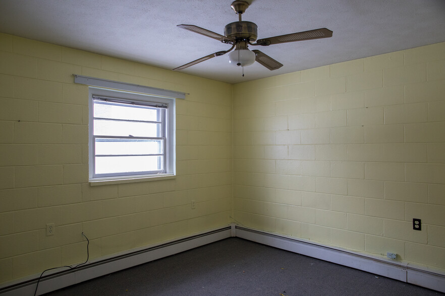 Bedroom 1 - 1399 North Carolina Hwy 105 Bypass
