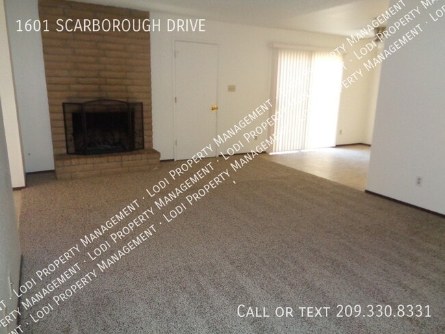 Building Photo - 1601 Scarborough Dr