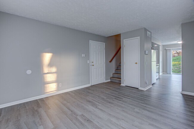 Building Photo - 522 S Wittenberg Ave