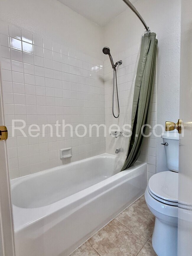 Building Photo - 10750 Aderman Ave