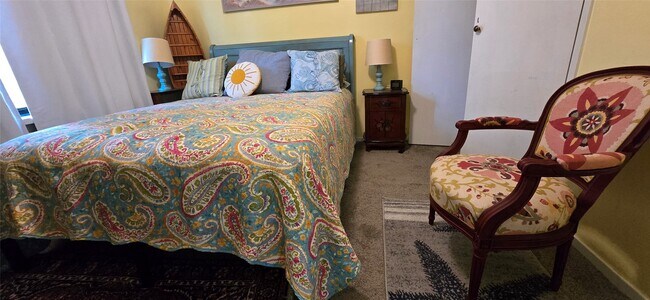 Building Photo - 17018 Water Oak Dr