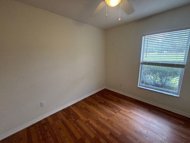 Building Photo - 3/3 Newly renovated on 3+ acres