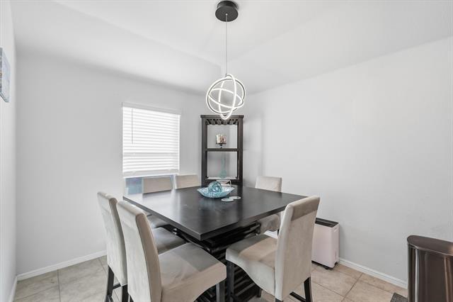 Building Photo - 10431 Ft Cibolo Trl