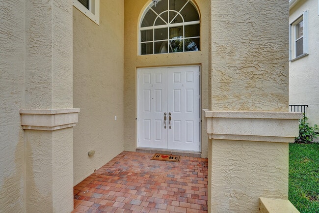 Building Photo - 8876 Sandy Crest Ln