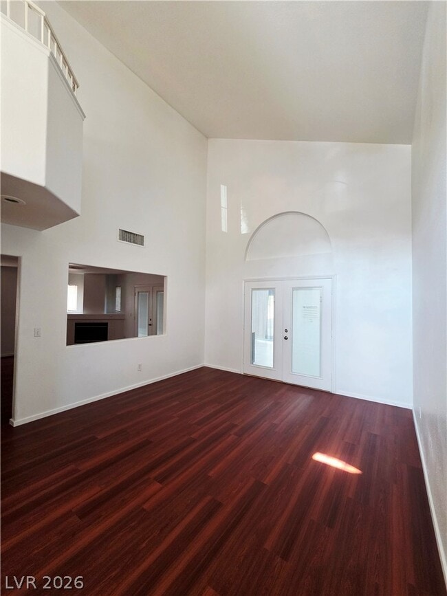 Building Photo - 1824 Sierra Valley Way