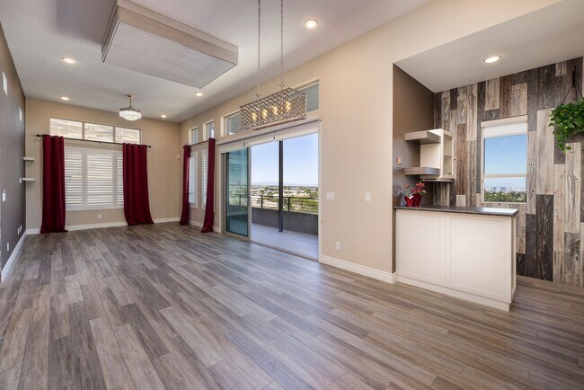 Building Photo - 55 or Older - Guard Gated Community in Sum...