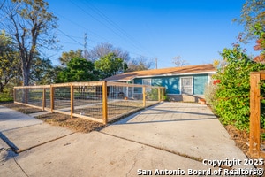 Building Photo - 235 Odell St