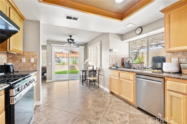 Building Photo - 6933 Stanislaus Pl