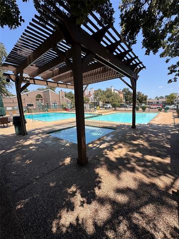 Building Photo - 2305 Basil Dr