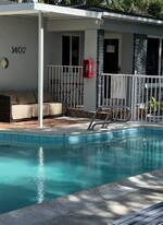 Building Photo - 1407 S 20th Ave