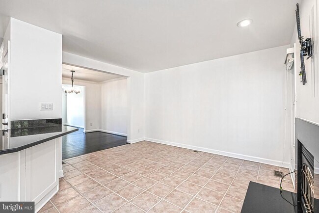 Building Photo - 12700 Dogwood Hills Ln
