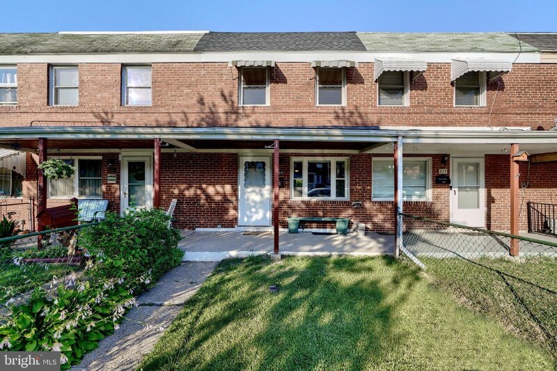 Primary Photo - 825 Mildred Ave