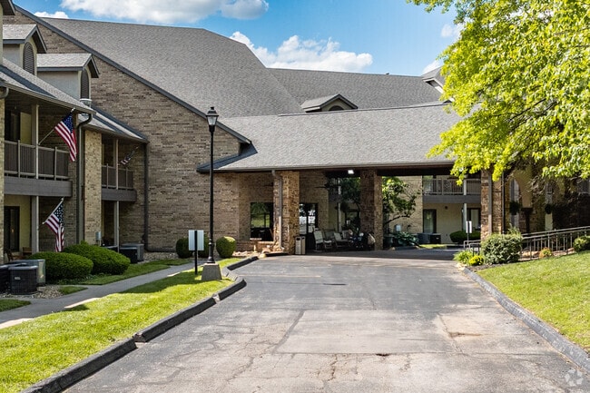 Building Photo - Creekside at Elfindale