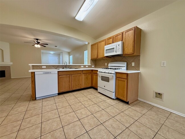 Building Photo - 3518 Aztec Wood Dr