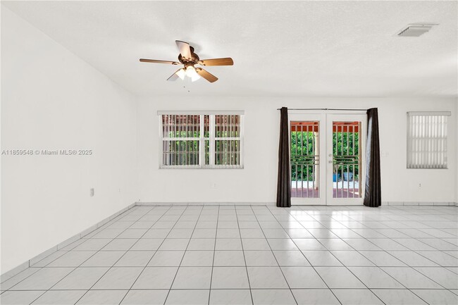 Building Photo - 7435 SW 34th St