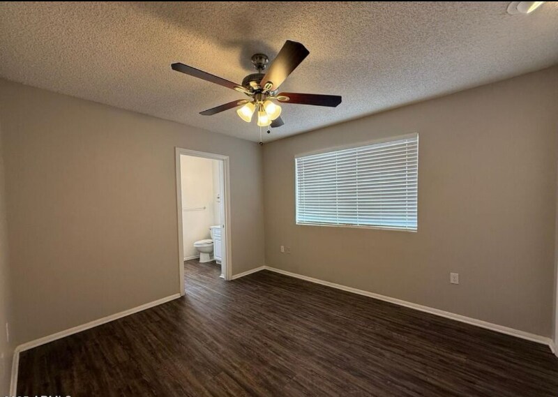 Building Photo - 11189 W Cameo Dr