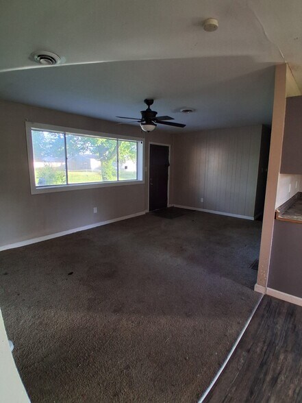 Building Photo - 117 Leonard Dr