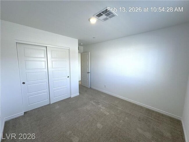 Building Photo - Stylish Gated Northwest Townhome with Open Living & Modern Finishes!