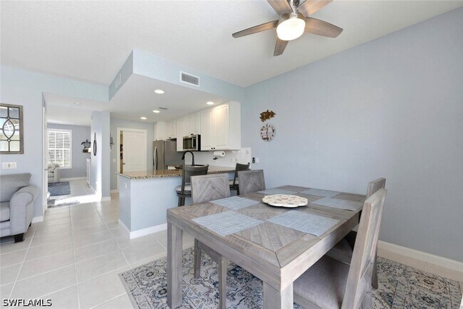 Building Photo - 6076 Islandwalk Blvd