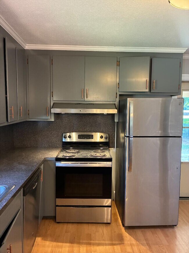 Building Photo - 5236 Lakehaven Ct