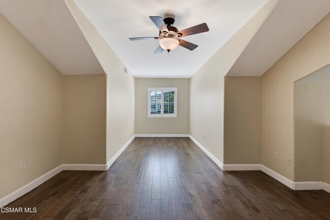 Building Photo - 406 Granite Hills St