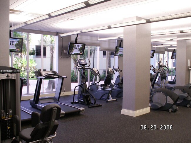 Building Photo - 3801 S Ocean Dr