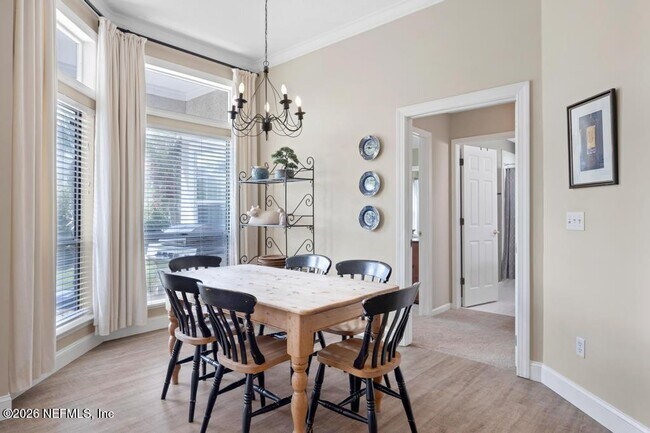 Building Photo - 137 Oak View Cir