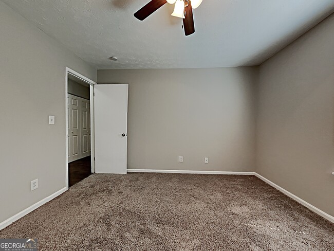 Building Photo - 947 Shiloh Ridge Run NW