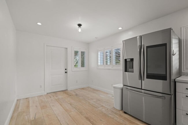 Building Photo - 789 Cañada Rd