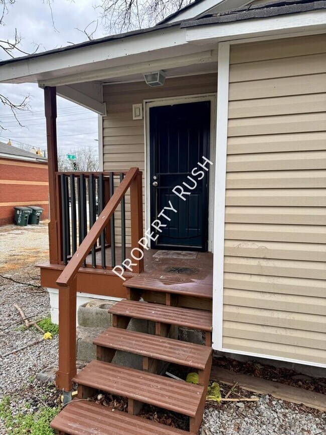 Building Photo - 3805 Alton Park Blvd