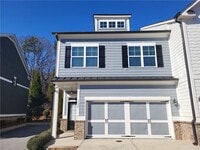 Building Photo - 5728 Taylor Wy