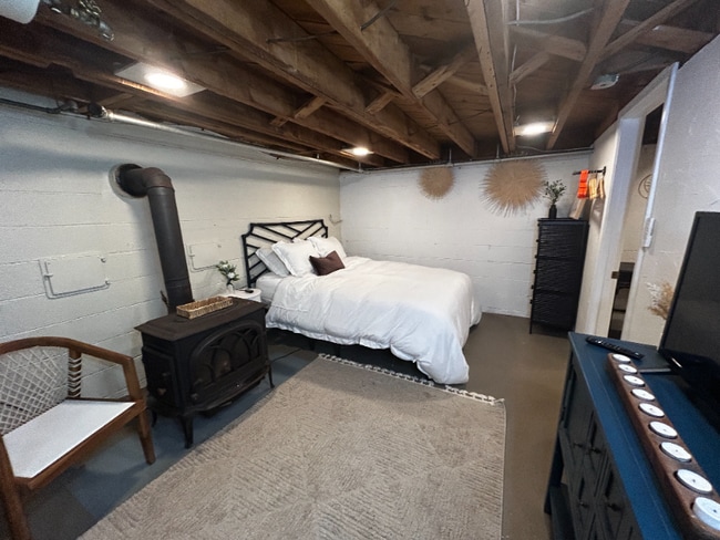 Building Photo - 10166 Glebe Rd