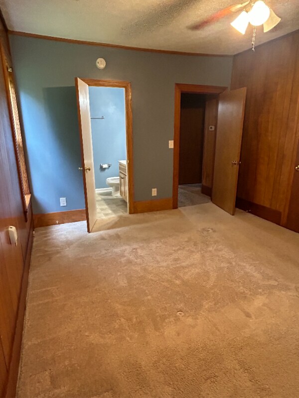 Building Photo - 127 Fairview Ave