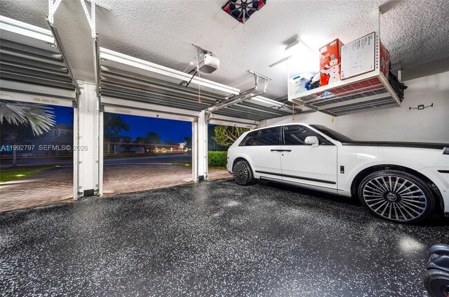 Building Photo - 16849 Pierre Cir