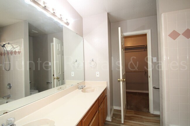 Building Photo - Well-Maintained & Move-In Ready in South Killeen