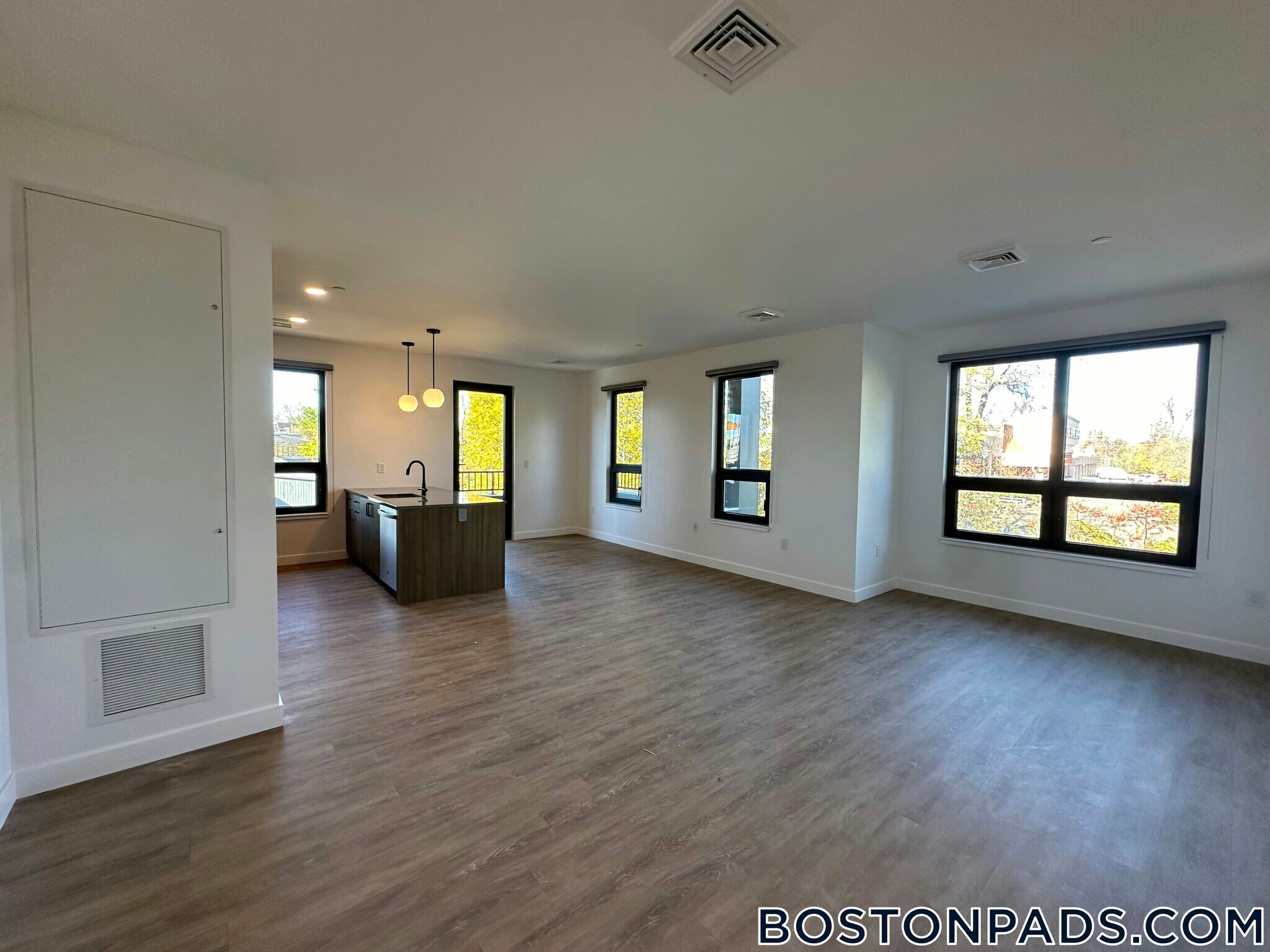 Building Photo - 199 Gardner St