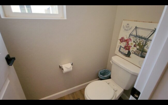 Building Photo - 3 Bedroom, 2.5 Bathroom with two car garage - Available 2/5/2025