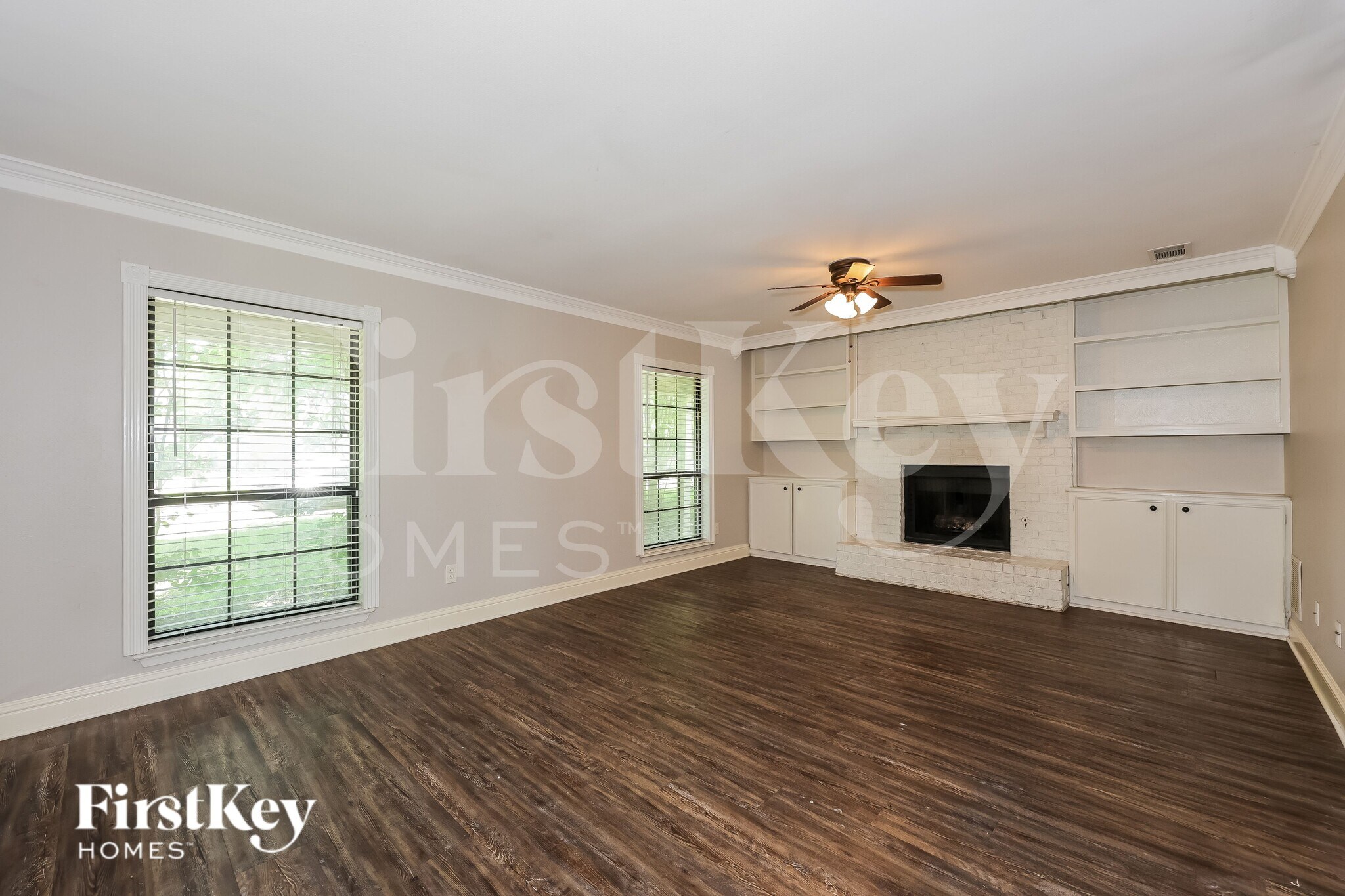Building Photo - 213 Ripplewood Dr