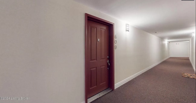Building Photo - 2411 Brownsboro Rd
