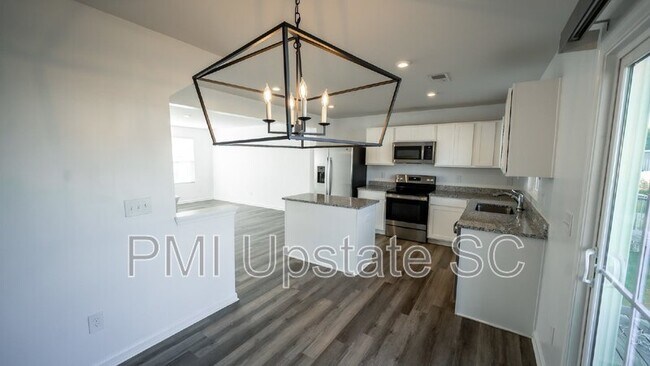 Building Photo - 226 Coldwater Creek Ct