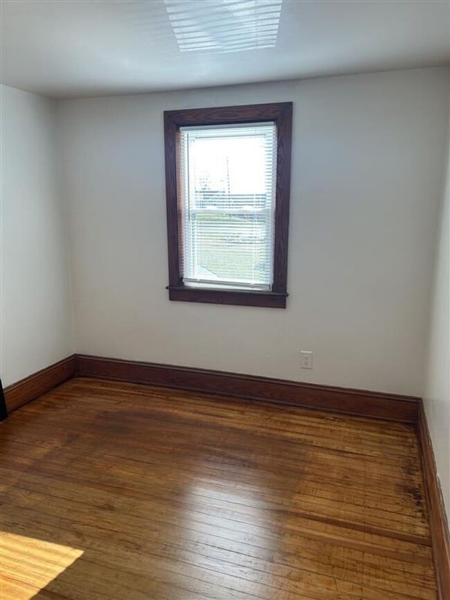 Building Photo - Single Family House for rent in Eastern Schools