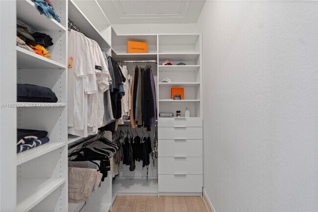 Building Photo - 9974 NW 86th Terrace