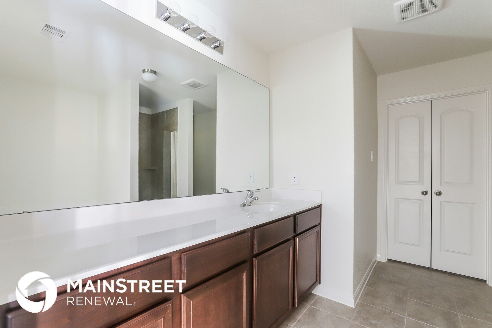 Building Photo - 1123 Diamond Drape Dr