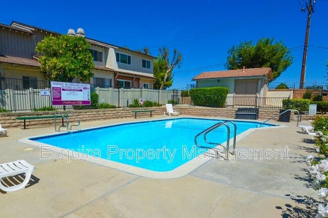 Building Photo - 1189 Ramona Dr