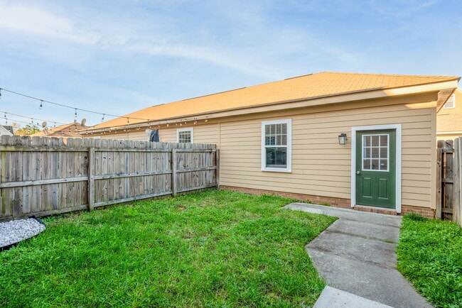 Building Photo - 748 Washington Ave